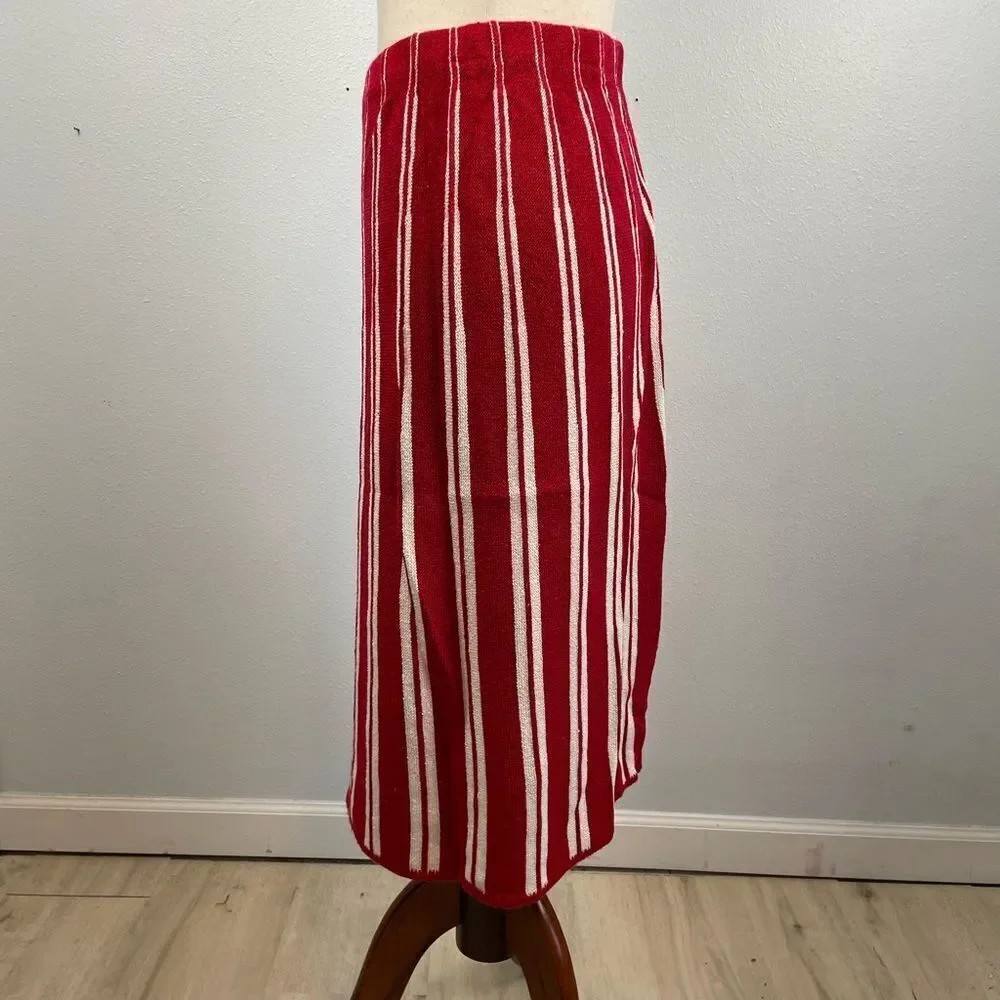 Vintage Savion Sweater and Matching Skirt Size 10